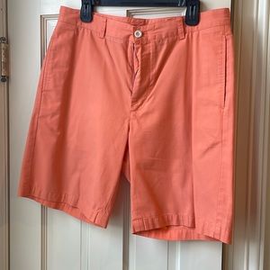 Men’s Vineyard Vines Size 34 Club Short. 9” inseam.